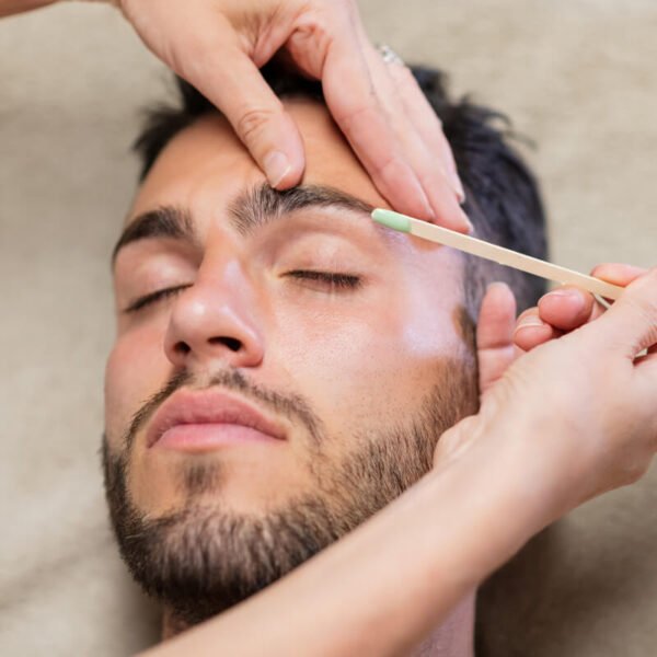 création sourcils homme espace isaya